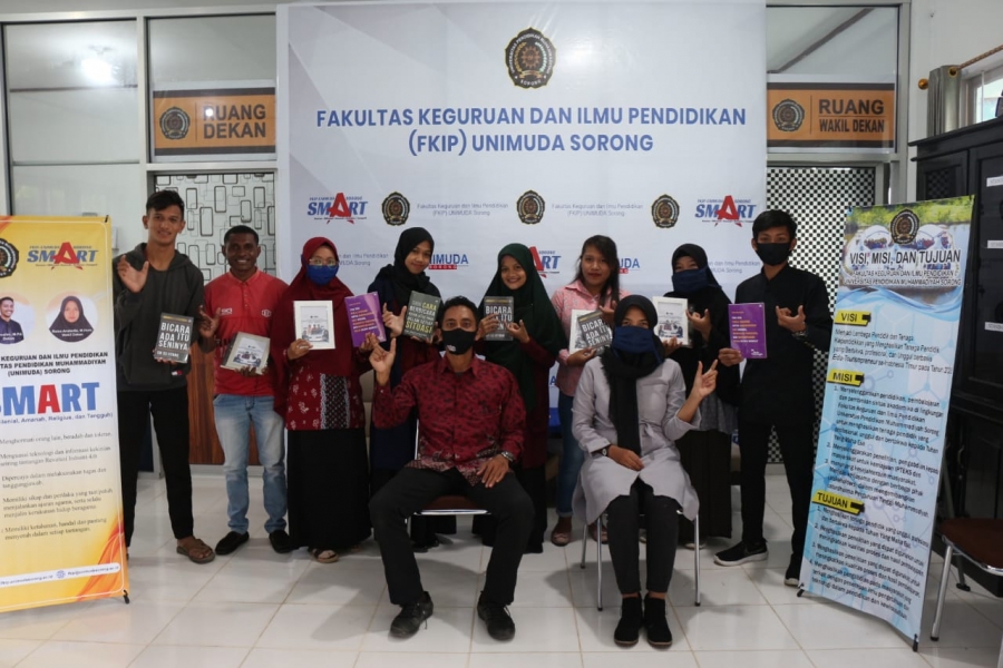 FKIP Unimuda Sorong Berikan Penghargaan Kepada Para Pemenang KDMI dan NUDC Tingkat Universitas
