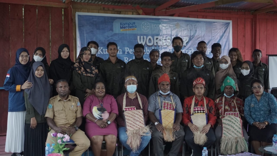 Sinergi dengan EcoNusa Foundation 16 Mahasiswa FKIP UNIMUDA Sorong Sukseskan Program Relawan Hutan Merdeka di Konda, Sorsel