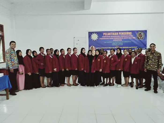 PENGURUS HIMAPAUD FKIP UNIMUDA SORONG PERIODE 2019-2020 RESMI DILANTIK OLEH DEKAN