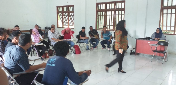 PIMPINAN DAN PEGAWAI PERUSAHAAN GAS NEGARA CABANG SORONG IKUTI PELATIHAN BAHASA INGGRIS SELAMA 2 BULAN DI UNIMUDA SORONG